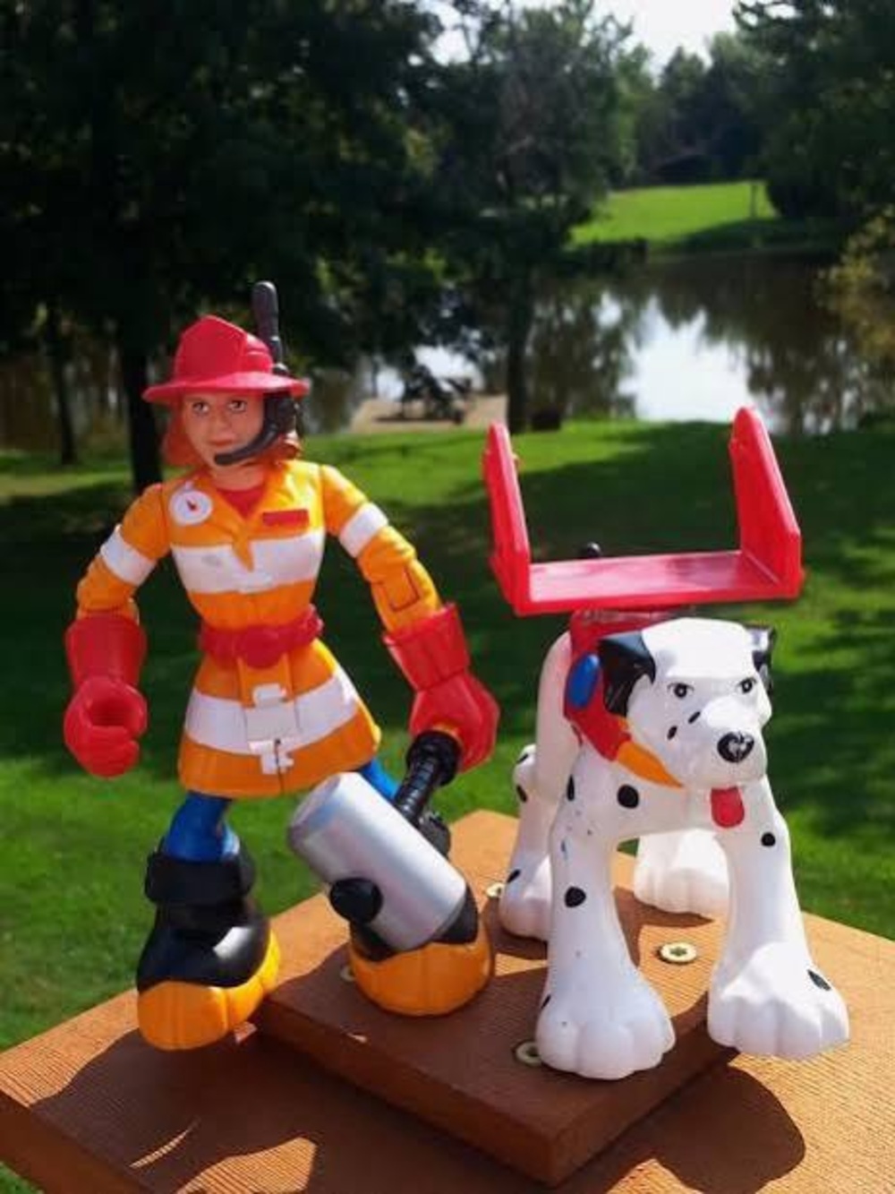 Vintage Fisher Price Rescue Heroes Wendy Waters & Smokey Dalmatian Fire Dog